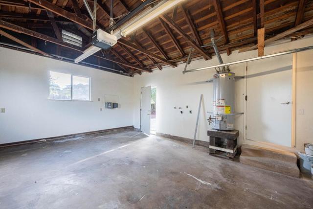 18924 Vierra Canyon Road, Prunedale CA: https://media.crmls.org/mediaz/552b9c97-33ec-4f1d-94f9-feec96cfa9ee.jpg