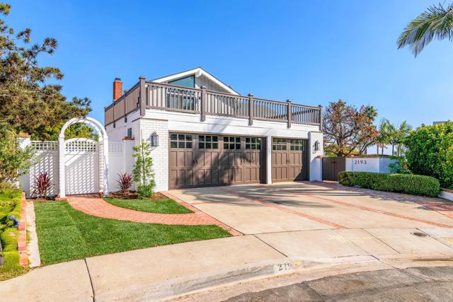2193 Harbour Heights Rd, San Diego CA: https://media.crmls.org/mediaz/552c0343-ffd5-482c-9932-ea6acef837e6.jpg