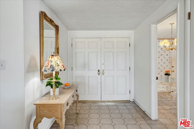 5581 Mason Avenue photo 5