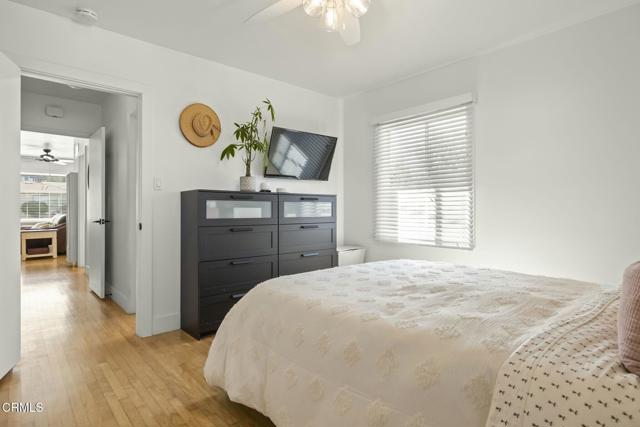 295 297 Estrella Street, Ventura CA: https://media.crmls.org/mediaz/552d48fa-b5fd-42d1-9e98-860356c9da38.jpg