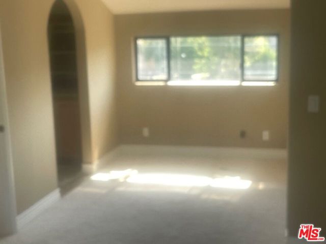 2660 Calle Abedul, Thousand Oaks CA: https://media.crmls.org/mediaz/552db414-1a35-43a7-b792-d214e1747ef1.jpg