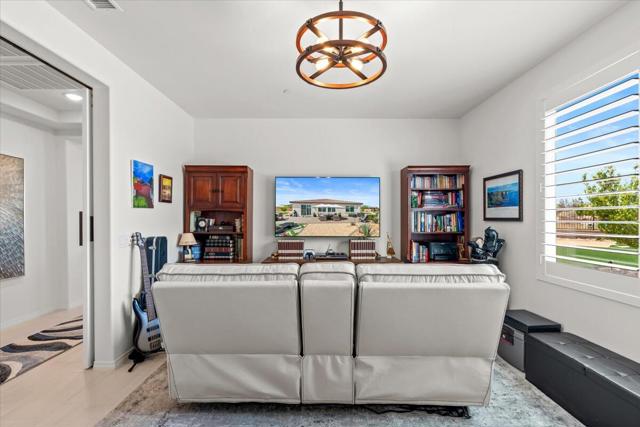42940 Ascona Lane, Indio CA: https://media.crmls.org/mediaz/552ec67e-f588-4739-a5b0-c91e3dc3b4e7.jpg