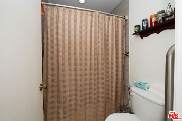 9041 Van Nuys Boulevard, 210 photo 38