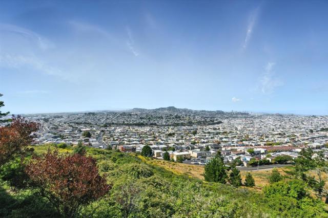 580 Pointe Pacific, Daly City CA: https://media.crmls.org/mediaz/552fac09-5311-4a54-ab71-ee5363a777cd.jpg