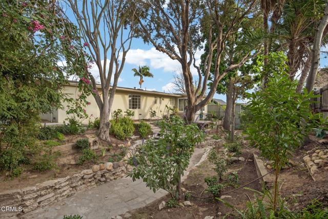 281 Glen Ellen Drive, Ventura CA: https://media.crmls.org/mediaz/552fb231-d7a9-40c2-8665-a91e2dd8524b.jpg