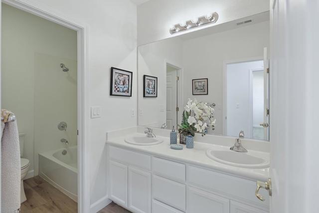 2342 Winchester Loop, Discovery Bay CA: https://media.crmls.org/mediaz/552fb797-fb57-4620-ae4e-f6f743825e2a.jpg