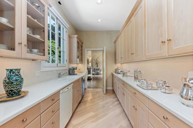 245 W Santa Inez Avenue, Hillsborough CA: https://media.crmls.org/mediaz/552fdb24-51a2-4d82-8c5d-7cf50ed36910.jpg