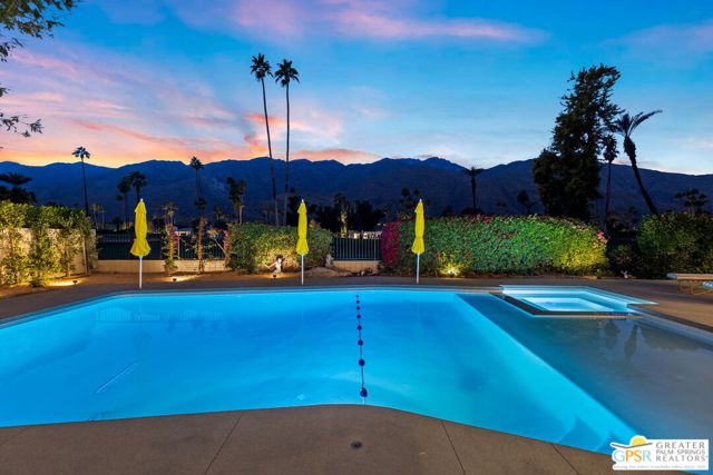 2367 S Yosemite Drive, Palm Springs CA: https://media.crmls.org/mediaz/55303982-0224-468e-b39e-8da1f5131cfc.jpg