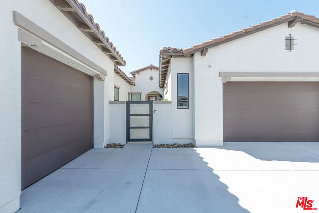 75601 Montage, Palm Desert CA: https://media.crmls.org/mediaz/55308b46-24a8-4552-8a03-10c7e05e8006.jpg