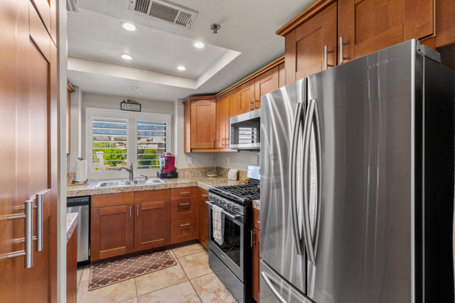 34041 Calle Mora, Cathedral City CA: https://media.crmls.org/mediaz/5531fcf5-9563-451a-9836-0f9c291e1525.jpg