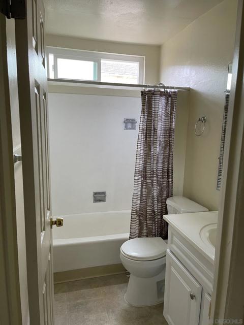 Image 3 of 4 For 4658 Mountain View Dr  3