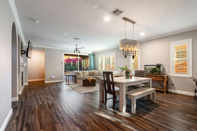 551 Via De La Paz, Palm Desert CA: https://media.crmls.org/mediaz/5532ec93-3469-46b2-b7df-5c83dc1916a5.jpg