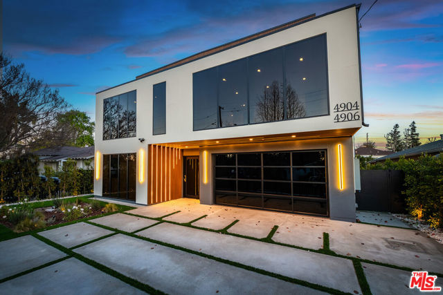 4906 Van Noord Avenue, Sherman Oaks CA: https://media.crmls.org/mediaz/5532f7a7-d571-45fe-a9f1-2a68c7f3519e.jpg
