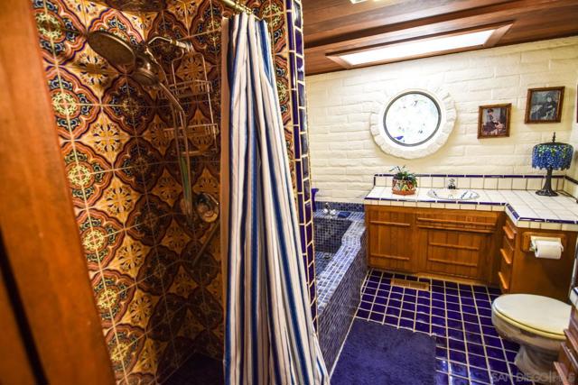 23684 Viejas Grade Rd, Descanso CA: https://media.crmls.org/mediaz/55335f06-7a54-475f-9f12-9cf84471cca6.jpg