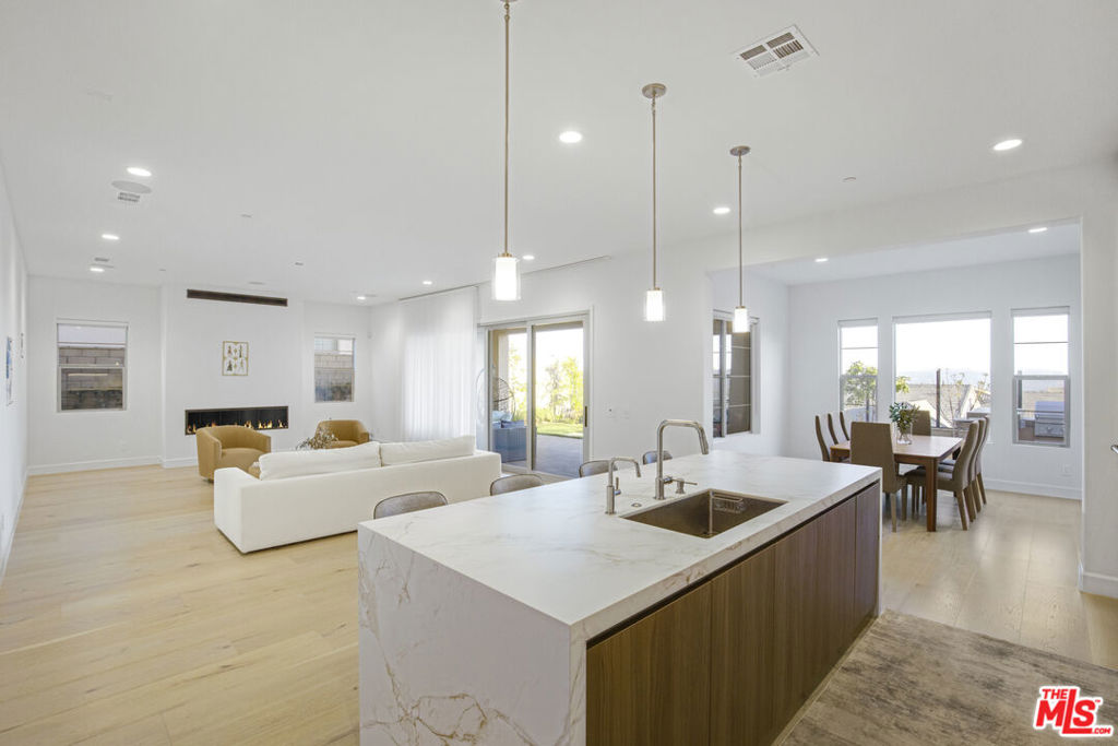 MLS #26864609 image #11