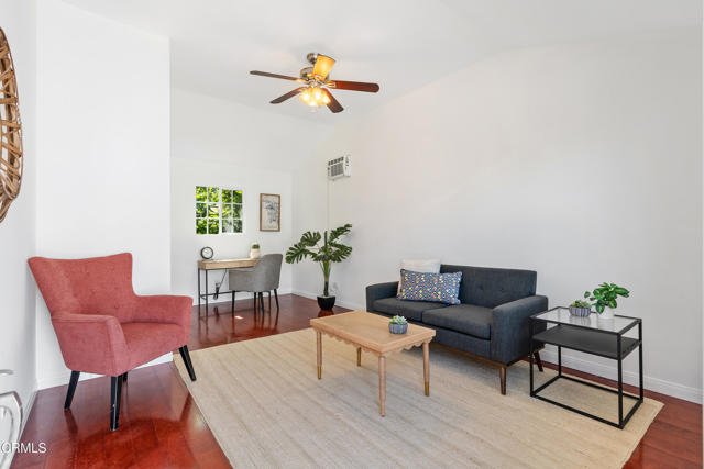 1015 Nolden Street, Highland Park CA: https://media.crmls.org/mediaz/5533b4da-5e78-4fcc-b4e3-287e4a3cab3f.jpg