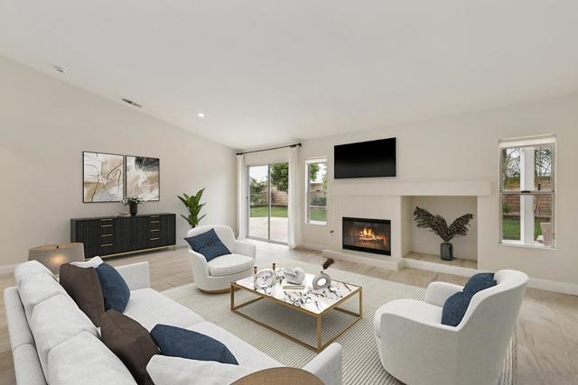 329 Del Flora St, Oceanside CA: https://media.crmls.org/mediaz/5533e2da-ef46-4dcb-b398-c125a78838a1.jpg