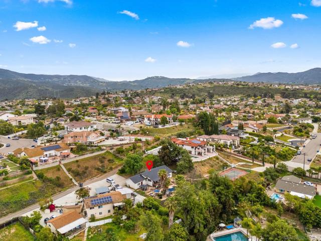 1780 Jaime Lynn Ln., El Cajon CA: https://media.crmls.org/mediaz/5533ff31-c0cb-47dd-bc25-8f9a11699e4b.jpg