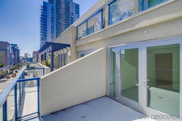 875 G STREET, San Diego CA: https://media.crmls.org/mediaz/55360229-7bcd-4f63-bc00-ff5e3168c22e.jpg