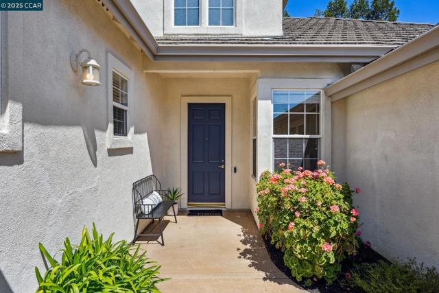 4280 Marietta Ct, Concord CA: https://media.crmls.org/mediaz/55364a91-b052-4d40-9330-64c0a6ea34be.jpg