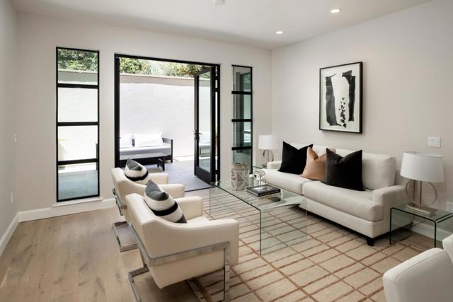 450 First Street, Los Altos CA: https://media.crmls.org/mediaz/55367771-6a4f-4367-923c-1ee40cb1003e.jpg