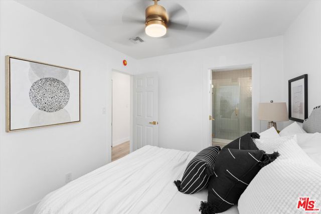 3815 W 60th Street, Los Angeles CA: https://media.crmls.org/mediaz/5536ba4b-92b3-40f3-8ec3-980f617f0af1.jpg