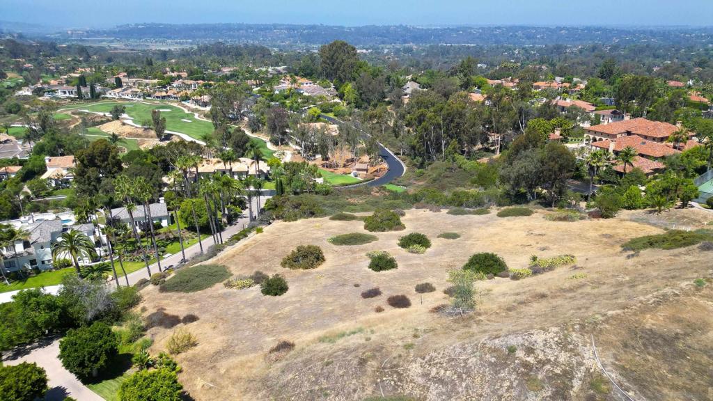 MLS #250035567SD image #10