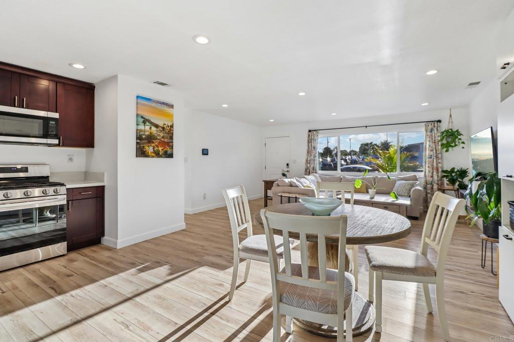 2852 Yvonne St - photo 8