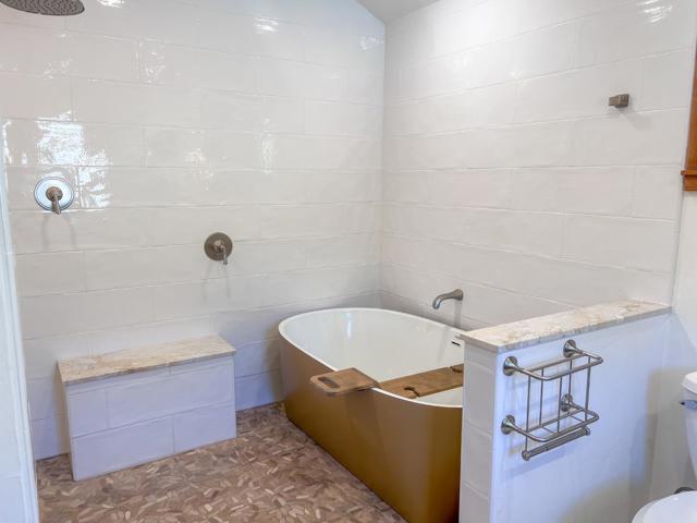 442 Corral De Tierra Road, Salinas CA: https://media.crmls.org/mediaz/553816ba-2ce6-4bef-9c5f-5468c30e70ca.jpg