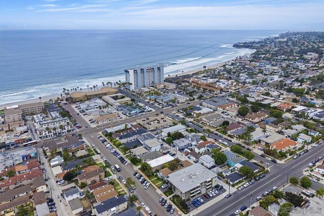 849 851 Missouri St, San Diego CA: https://media.crmls.org/mediaz/55382751-aedc-46e2-b5b9-a8329e5884a9.jpg