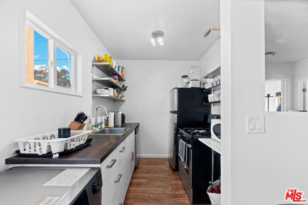 MLS #25596925 image #16