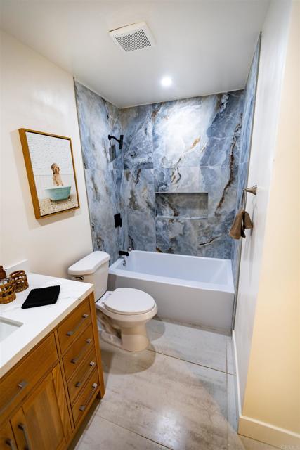 1513 California Street, Oceanside CA: https://media.crmls.org/mediaz/5538f301-470d-4001-97dd-3f8925791703.jpg