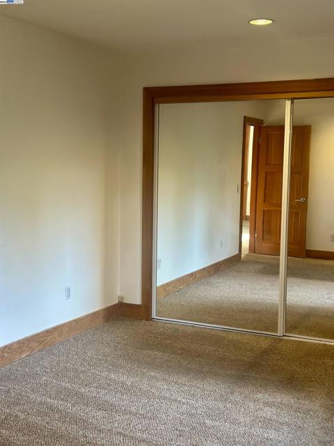 13273 Sierra Dr W, Truckee CA: https://media.crmls.org/mediaz/553a3d42-d6b6-4e82-8640-7fdc3f7d96b1.jpg