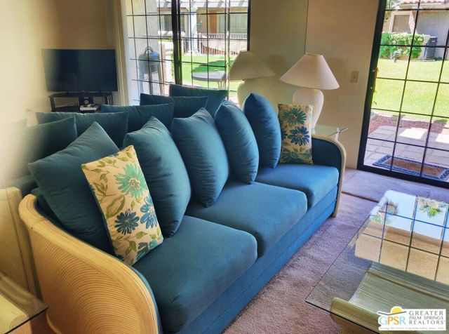 2701 E Mesquite Ave Unit EE165 Avenue, Palm Springs CA: https://media.crmls.org/mediaz/553a6564-eced-4999-8421-243b3b4cd51f.jpg