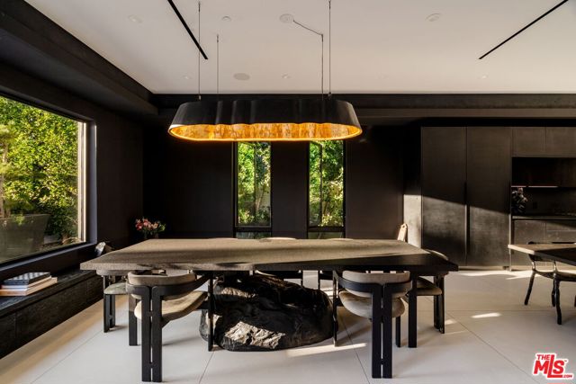 Image 5 of 28 For 537 Alta Vista Boulevard