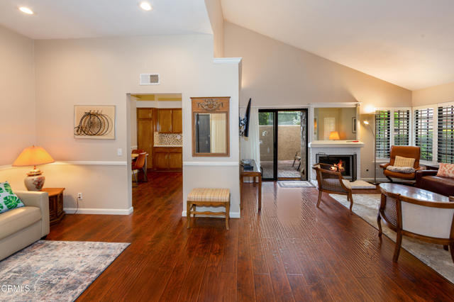 Detail Gallery Image 5 of 19 For 3762 via Pacifica Walk, Oxnard,  CA 93035 - 2 Beds | 2 Baths