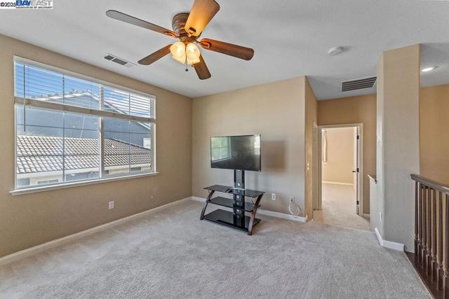 907 MAGGIORE LANE, Manteca CA: https://media.crmls.org/mediaz/553cdcee-c698-489d-93a9-5ebaf6d9adf9.jpg