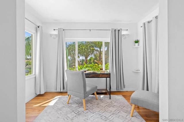 1978 Beryl St, San Diego CA: https://media.crmls.org/mediaz/553db3ef-21dd-41e3-ab12-3fcd2516bef9.jpg