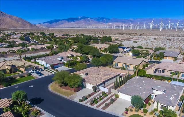 988 Alta, Palm Springs CA: https://media.crmls.org/mediaz/553e2a5a-097a-4c5f-bcb1-d1d20556bb3d.jpg