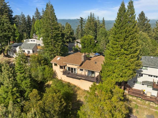 267 Crows Nest Drive, Boulder Creek CA: https://media.crmls.org/mediaz/553ef4a8-0354-41b8-bf08-199cc6bd2f78.jpg