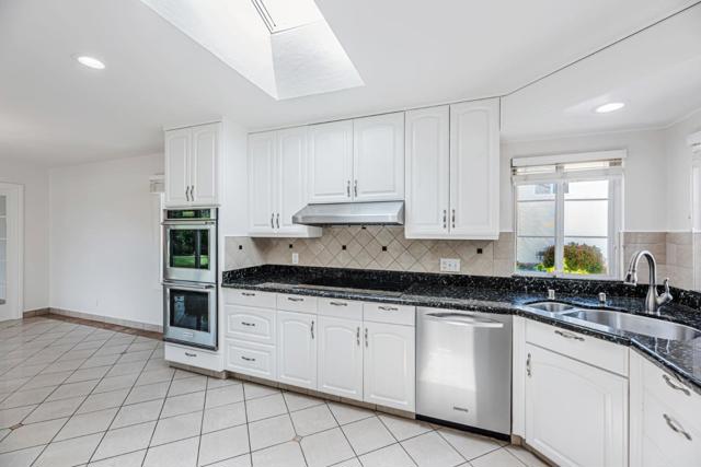 417 36th Avenue, San Mateo CA: https://media.crmls.org/mediaz/55403025-5297-4853-9362-f32ed04bd4c1.jpg