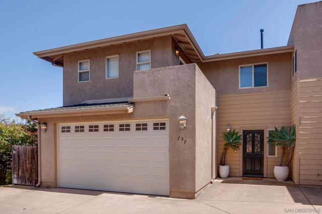 137 Jupiter Street, Encinitas CA: https://media.crmls.org/mediaz/5540fb8a-1e10-46e3-a82b-17e3383f91ae.jpg