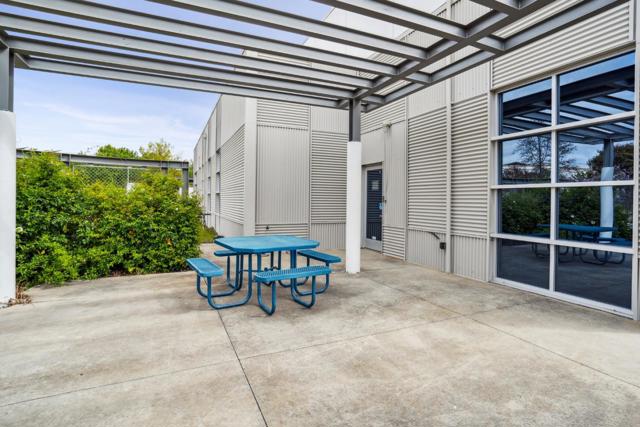 2441 Constitution Drive, Livermore CA: https://media.crmls.org/mediaz/55410592-c14a-4131-8894-86f4e4e93174.jpg