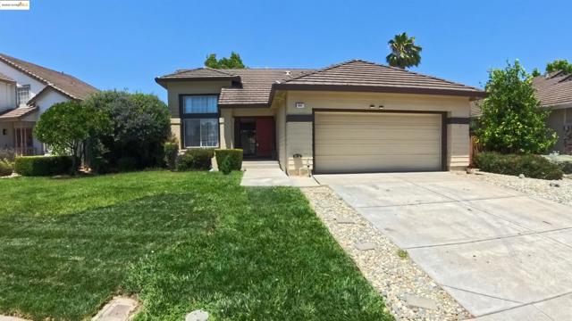 841 Windmeadows Dr, Brentwood CA: https://media.crmls.org/mediaz/5541c3c1-bdff-42df-baab-88b750494db3.jpg