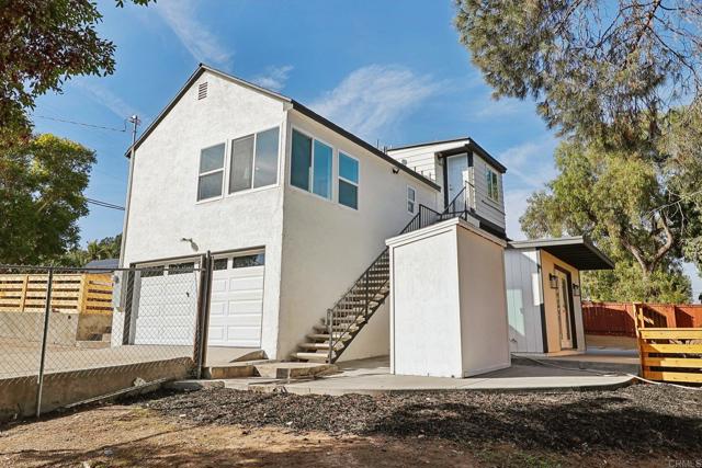 Image 11 of 65 For 589 Tyrone Street