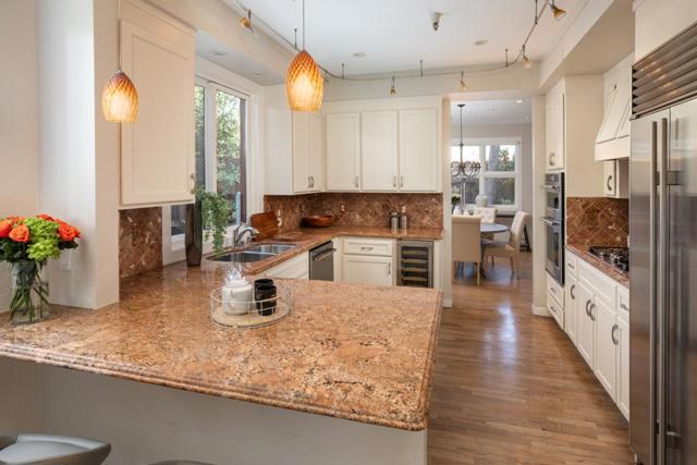 988 Menlo Avenue, Menlo Park CA: https://media.crmls.org/mediaz/5542798b-3a47-43f9-9e03-6abbcda6b6b8.jpg