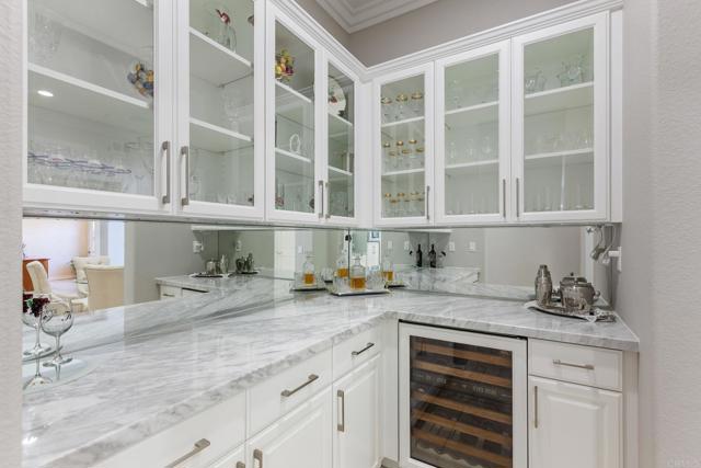 2209 Eucalyptus Ave, Escondido CA: https://media.crmls.org/mediaz/554295c3-1886-4360-957c-70afe74136ec.jpg