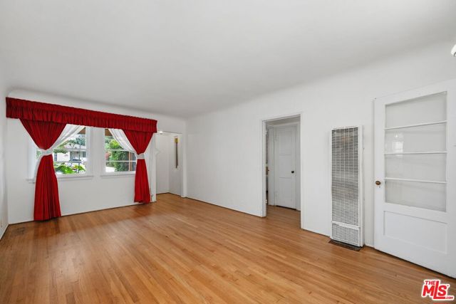 6022 Dauphin Street, Los Angeles CA: https://media.crmls.org/mediaz/55436600-ae8b-4de9-869f-3a6e2745da16.jpg