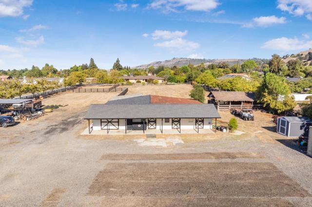 2135 Diana Avenue, Morgan Hill CA: https://media.crmls.org/mediaz/554380a4-4613-4b69-82b7-b58ce61444a4.jpg