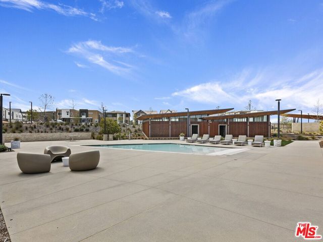 27457 Flycatcher Place, Valencia CA: https://media.crmls.org/mediaz/5543828e-356d-42e1-aadc-e80d494ee2a3.jpg